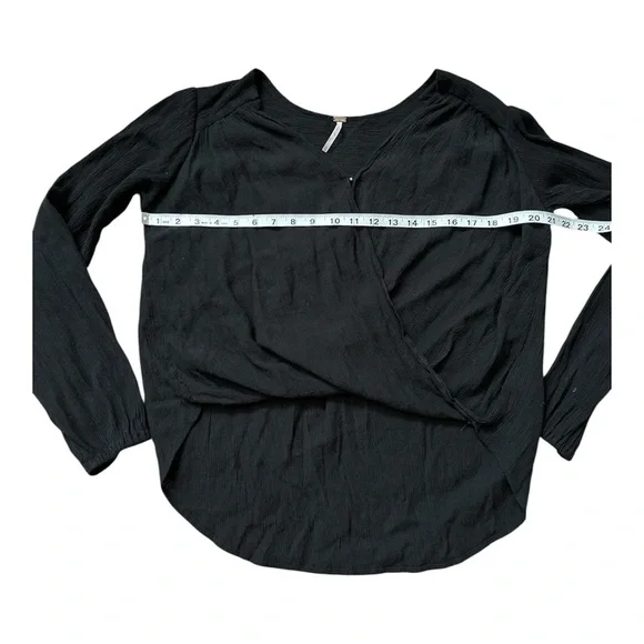 FREE PEOPLE CHECK ON IT BLACK WRAP TOP SIZE XS - Picture 7 of 7